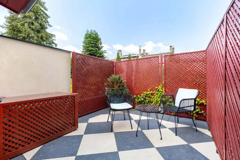 Maison en pierre, Saint-Genes, 3/4 chambres, 172 m2 possible. jardin. Tout à pied — photo 3