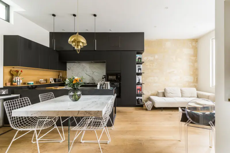 Barrière Saint-Genès – Maison de ville en pierre rénovée, belles prestations