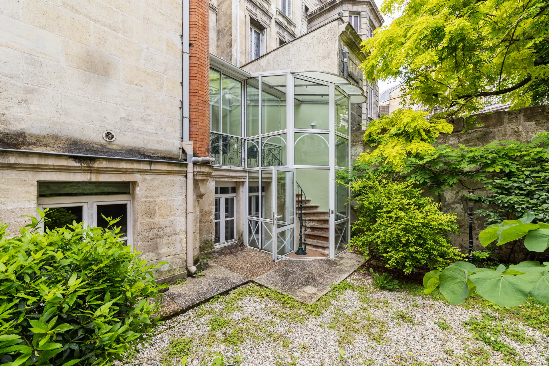 Maison bourgeoise & jardin d'hiver — 12